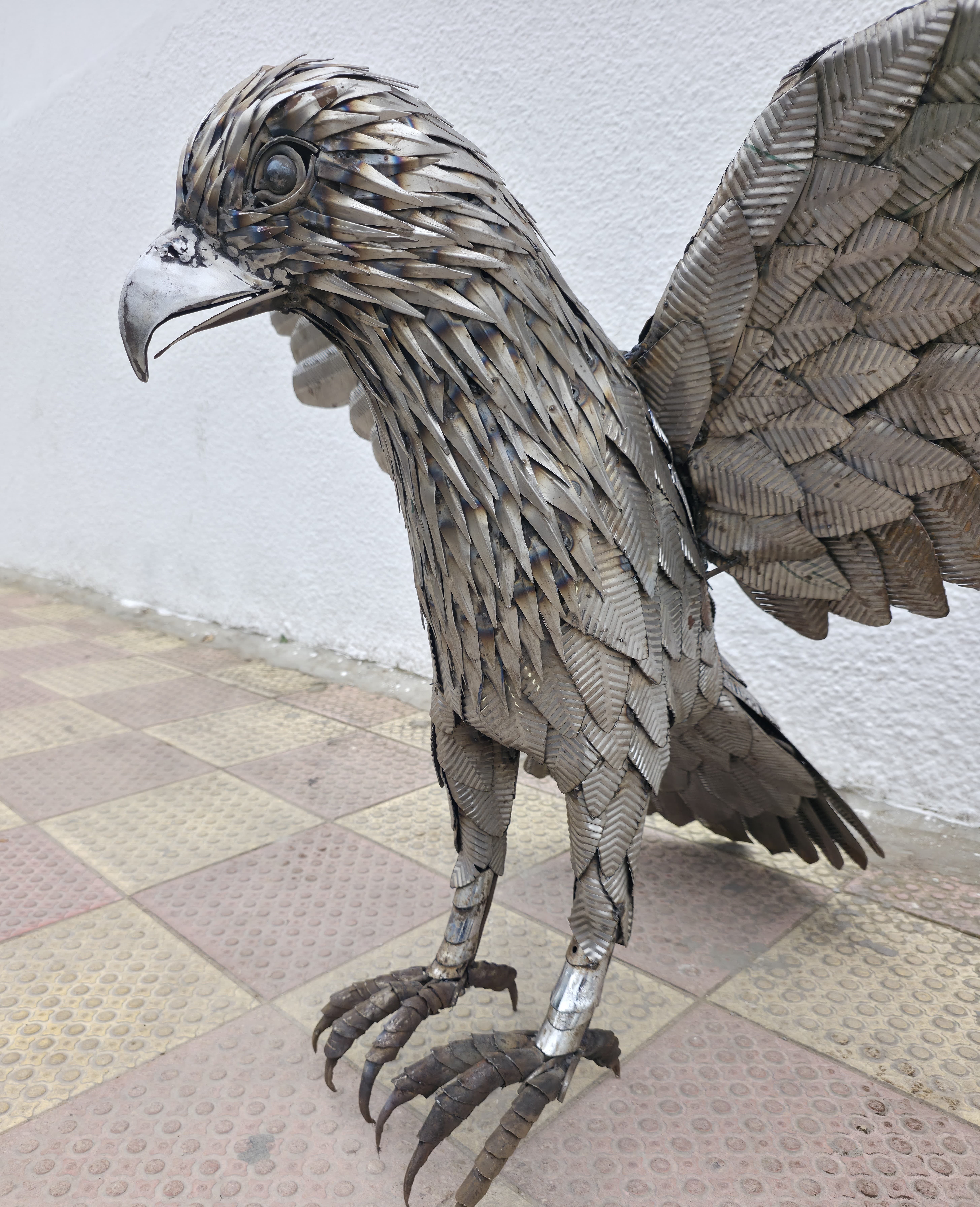 Aquila AKLAM close-up